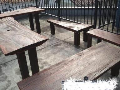 横須賀市｜木塗装｜木のテーブル｜木の椅子｜セーフウッド